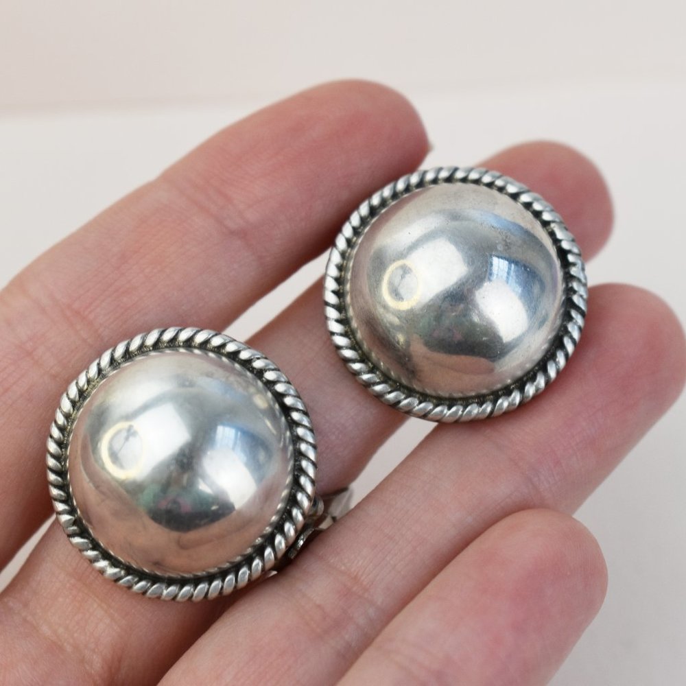 Large sterling silver stud clip on earrings , statement 90s vintage jewelry - Picture 5 of 7